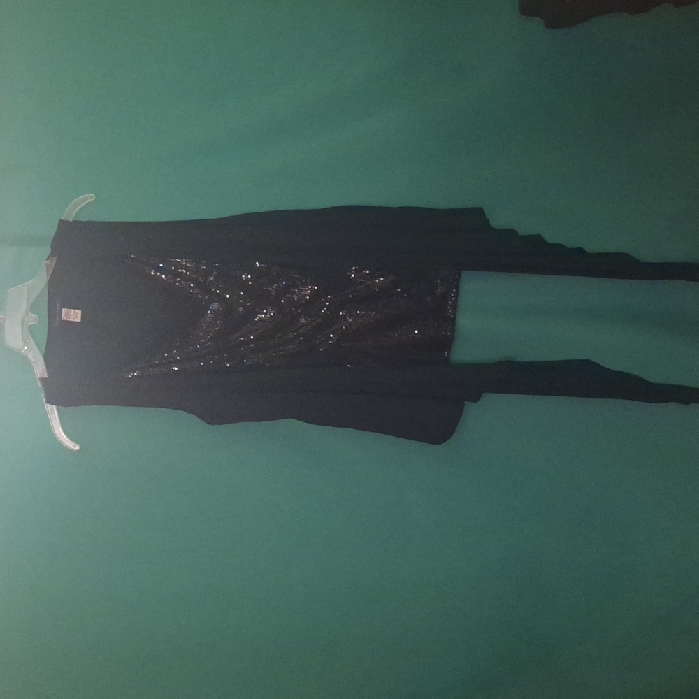 Cable & Gauge sleeveless beaded top